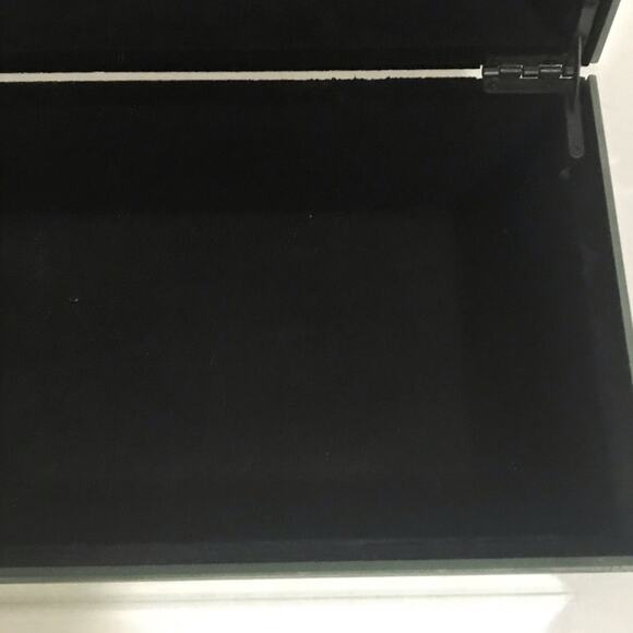 Ross Mirror Storage Box - Picture 7 of 8